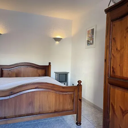 2 Pieces Avec Terrasse, Proche Port Et Plage, Climatise, 4 Couchages, Classe 3 Etoiles - Fr-1-225c-112 * Banyuls-sur-Mer