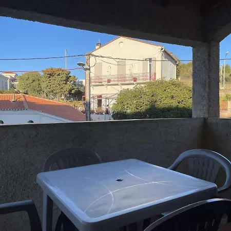 2 Pieces Avec Terrasse, Proche Port Et Plage, Climatise, 4 Couchages, Classe 3 Etoiles - Fr-1-225c-112
