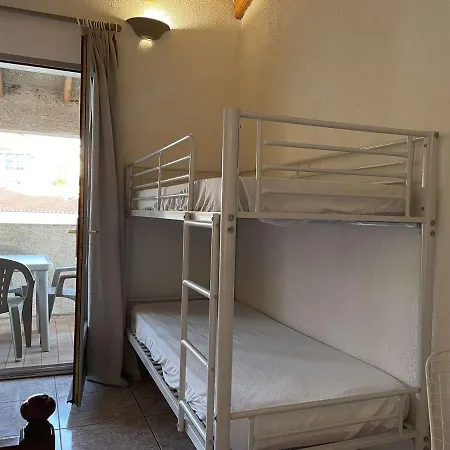 2 Pieces Avec Terrasse, Proche Port Et Plage, Climatise, 4 Couchages, Classe 3 Etoiles - Fr-1-225c-112 Apartment *